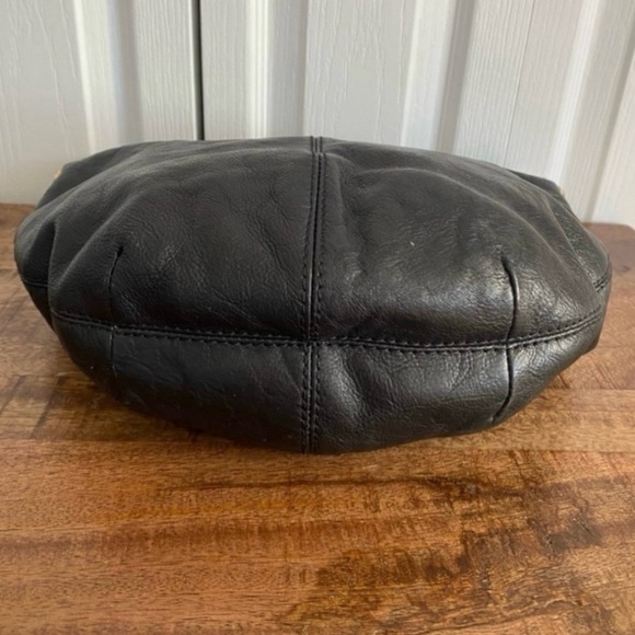 Michael Kors Black Leather Shoulder Bag - Picture 4 of 13